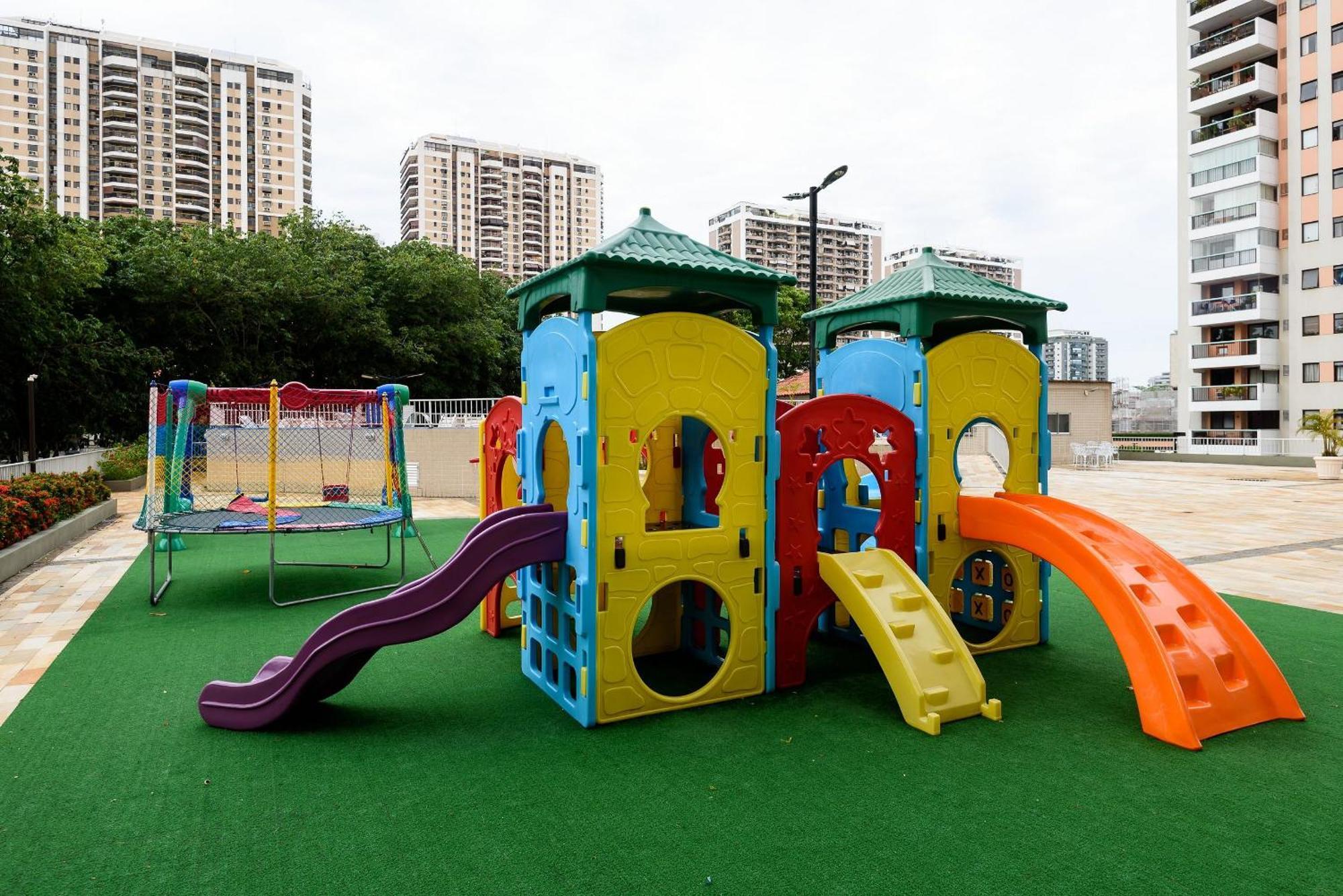 Estudio C/ Area De Lazer Na Barra | Mh 70/1106 * Rio de Janeiro
